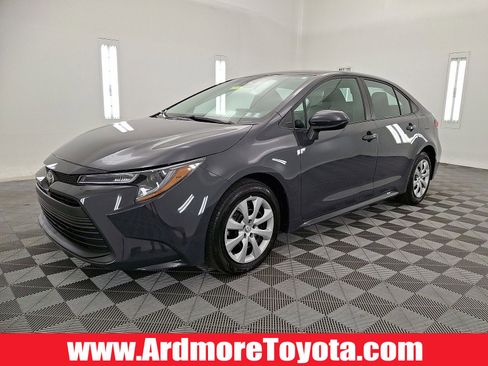 Certified 2026 Toyota Corolla LE FWD image 1