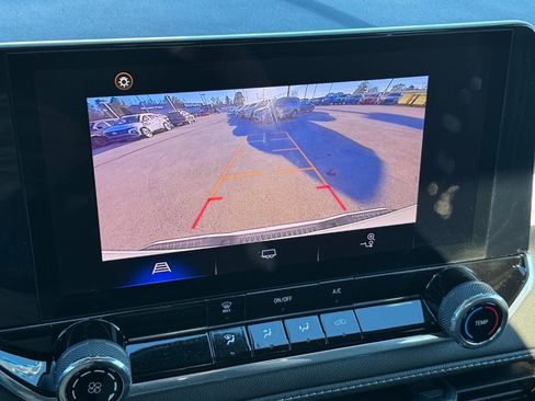 Used 2024 Chevrolet Colorado LT image 21