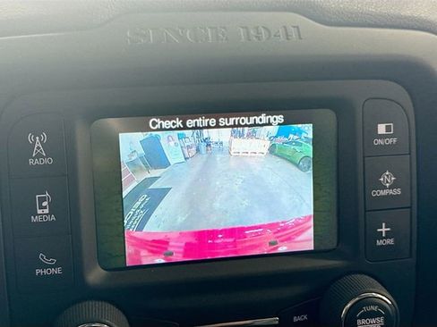 Used 2015 Jeep Renegade Latitude w/ Popular Equipment Group image 14