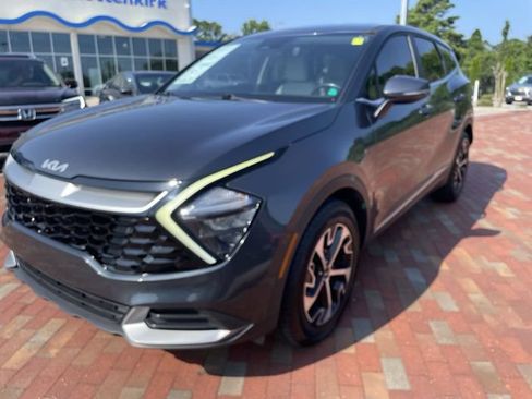 Used 2023 Kia Sportage EX FWD image 1