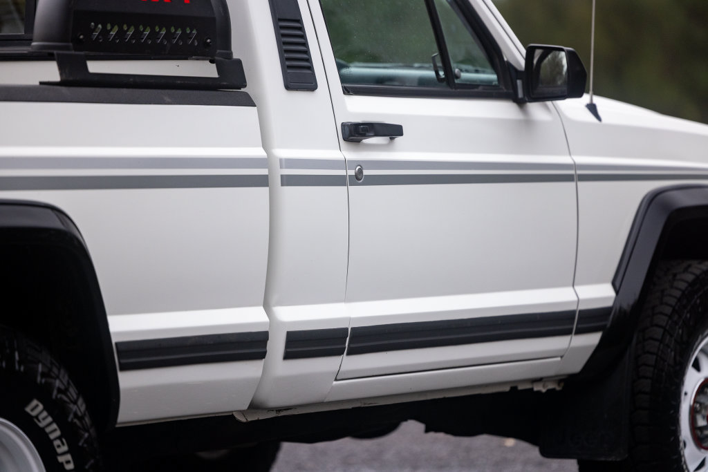 Used 1988 Jeep Comanche Pioneer AWD/4WD image 52