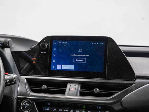 Used 2025 Lexus UX 300h FWD w/ Accessory Package (Z2) image 14