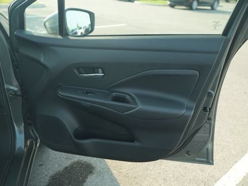 Used 2025 Nissan Versa SV FWD image 21
