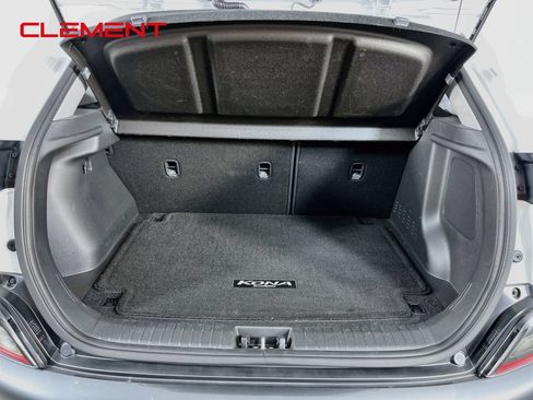 Used 2022 Hyundai Kona Limited w/ Cargo Package FWD image 10