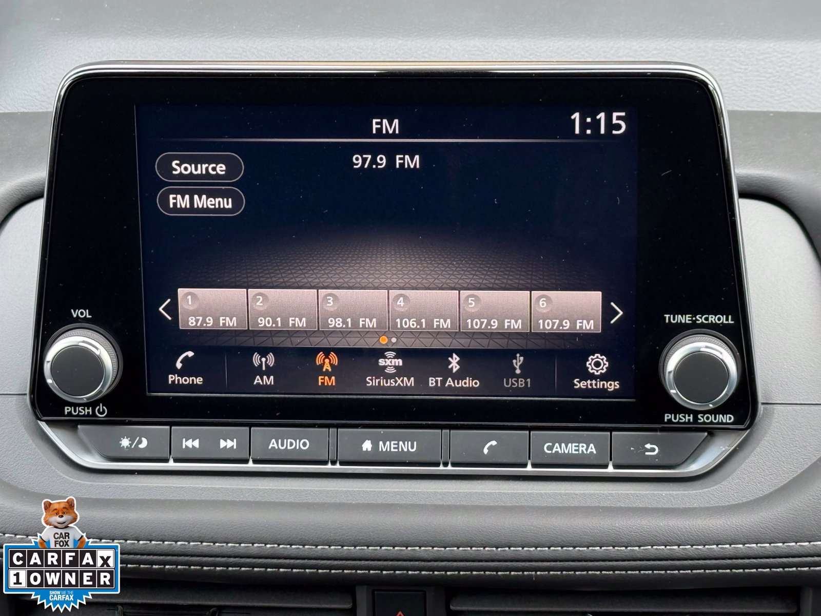 Used 2025 Nissan Rogue SV AWD/4WD image 3