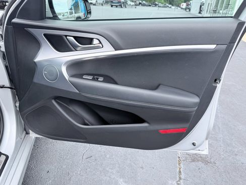 Used 2019 Genesis G70 2.0T Advanced w/ Elite Package RWD image 32