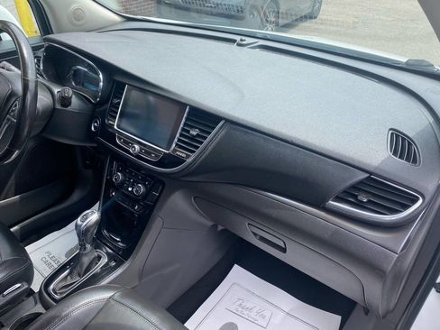 Used 2019 Buick Encore Essence image 15