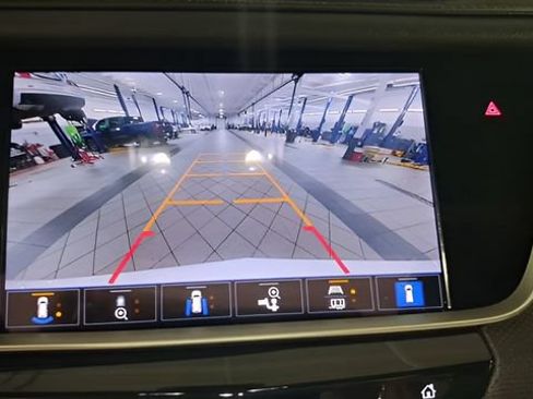 Used 2022 Cadillac XT5 Sportv w/ Technology Package AWD/4WD image 25