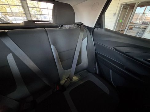 Used 2025 Chevrolet TrailBlazer LT image 35