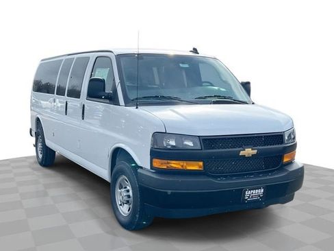 New 2026 Chevrolet Express 3500 LS RWD image 1