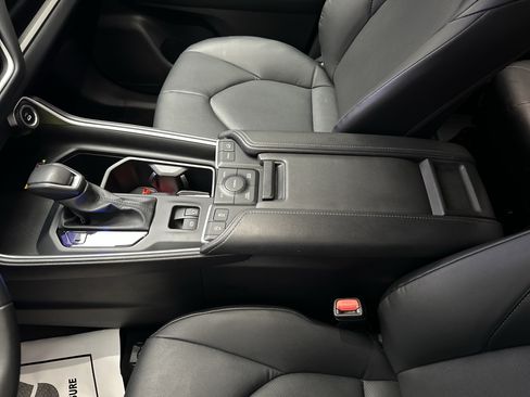 Used 2025 Toyota Grand Highlander AWD image 41