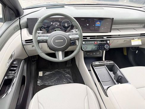 New 2026 Hyundai Tucson Limited AWD/4WD image 8