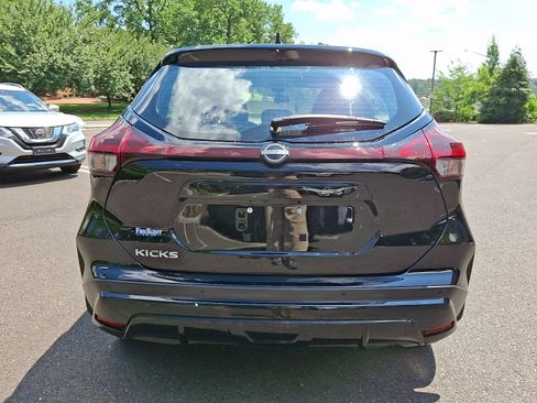 Certified 2023 Nissan Kicks S FWD image 5