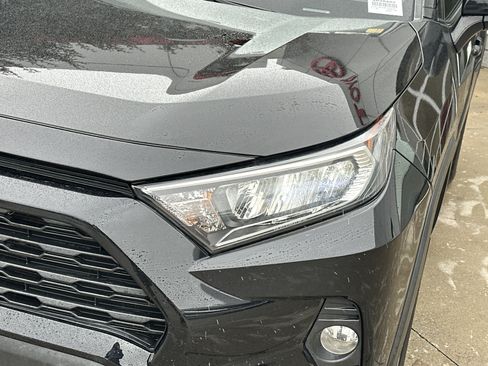 Used 2021 Toyota RAV4 XLE w/ Convenience Package AWD/4WD image 11