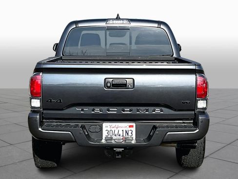 Used 2022 Toyota Tacoma Limited image 5