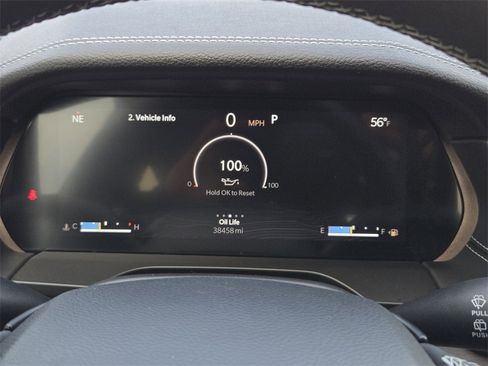 Used 2023 Jeep Grand Cherokee L Limited w/ Luxury Tech Group II image 18