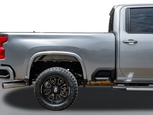 Used 2025 Chevrolet Silverado 2500 LT w/ Convenience Package image 7