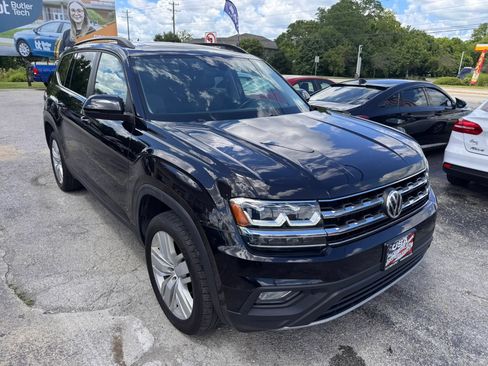 Used 2020 Volkswagen Atlas SE w/ Panoramic Sunroof Package FWD image 10