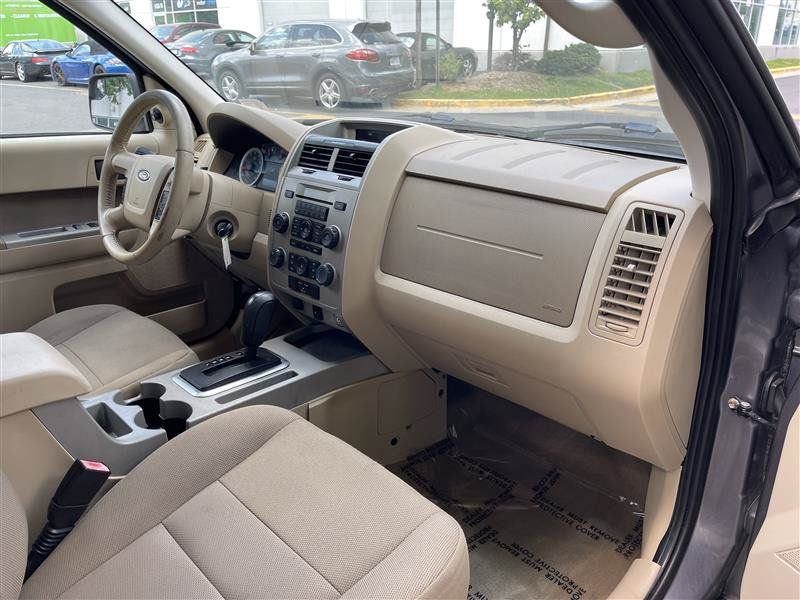 Used 2010 Ford Escape XLT FWD image 36
