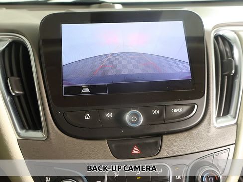 Used 2022 Chevrolet Malibu Premier FWD image 6