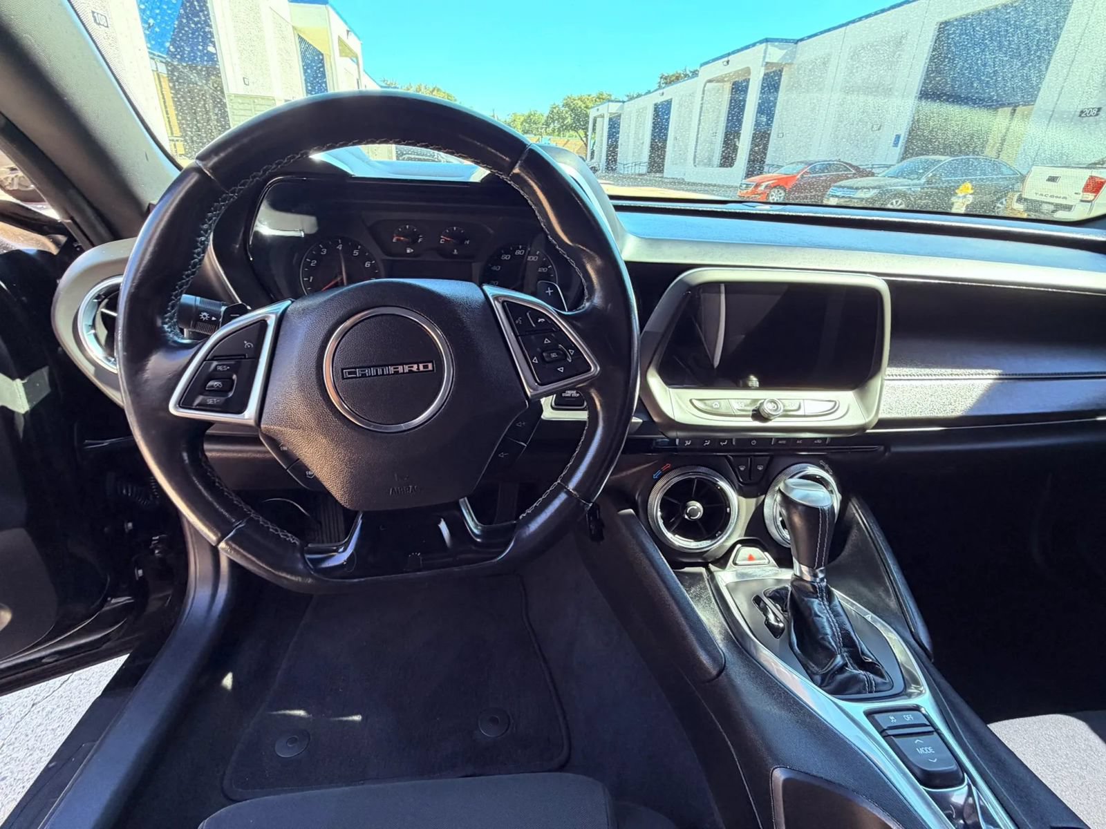 Used 2020 Chevrolet Camaro LT w/ Technology Package RWD image 12
