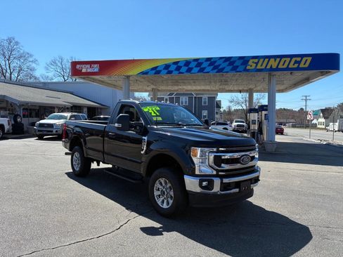 Used 2021 Ford F250 XLT w/ XLT Value Package image 2