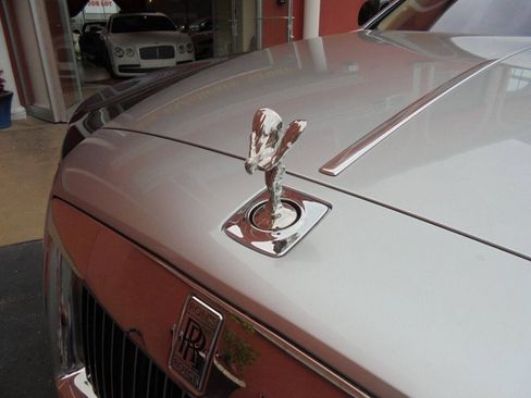 Used 2011 Rolls-Royce Ghost RWD image 53