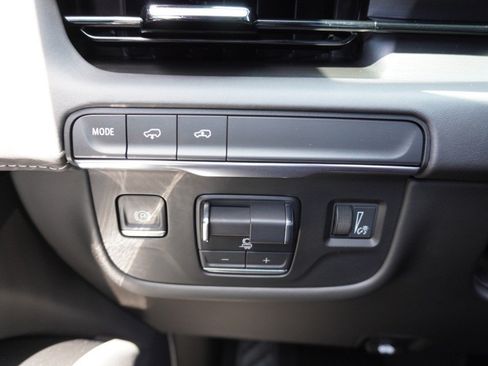 Used 2024 Cadillac Escalade Sport Platinum w/ LPO, ONYX Package RWD image 22