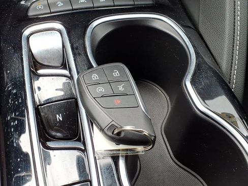 Used 2023 Buick Envision Essence AWD/4WD image 21