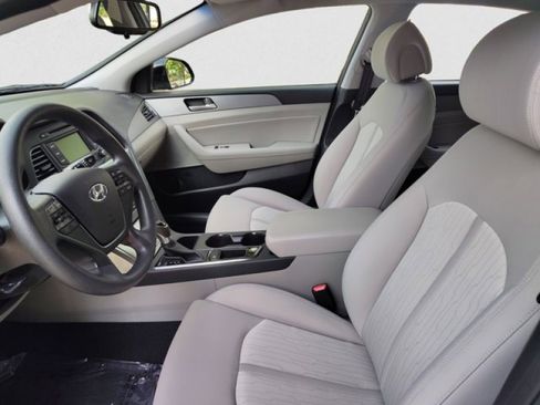 Used 2016 Hyundai Sonata SE image 11