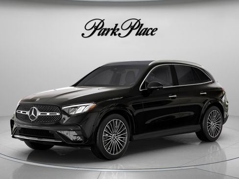 Used 2026 Mercedes-Benz GLC 300 image 4