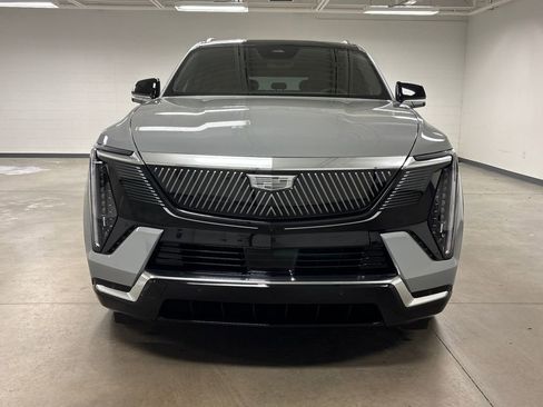 New 2026 Cadillac Escalade IQL Luxury image 5