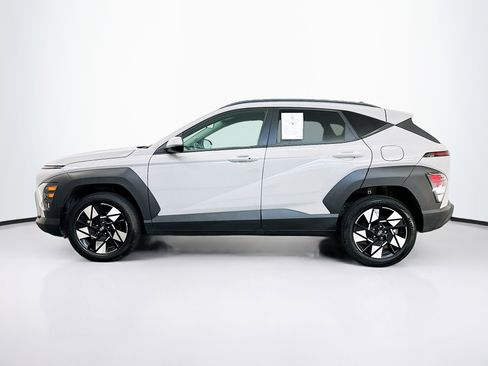 Used 2025 Hyundai Kona SEL image 4