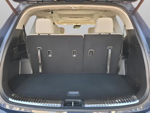 Used 2023 Kia Telluride SX Prestige image 9