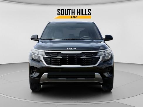 New 2026 Kia Seltos LX AWD/4WD image 2
