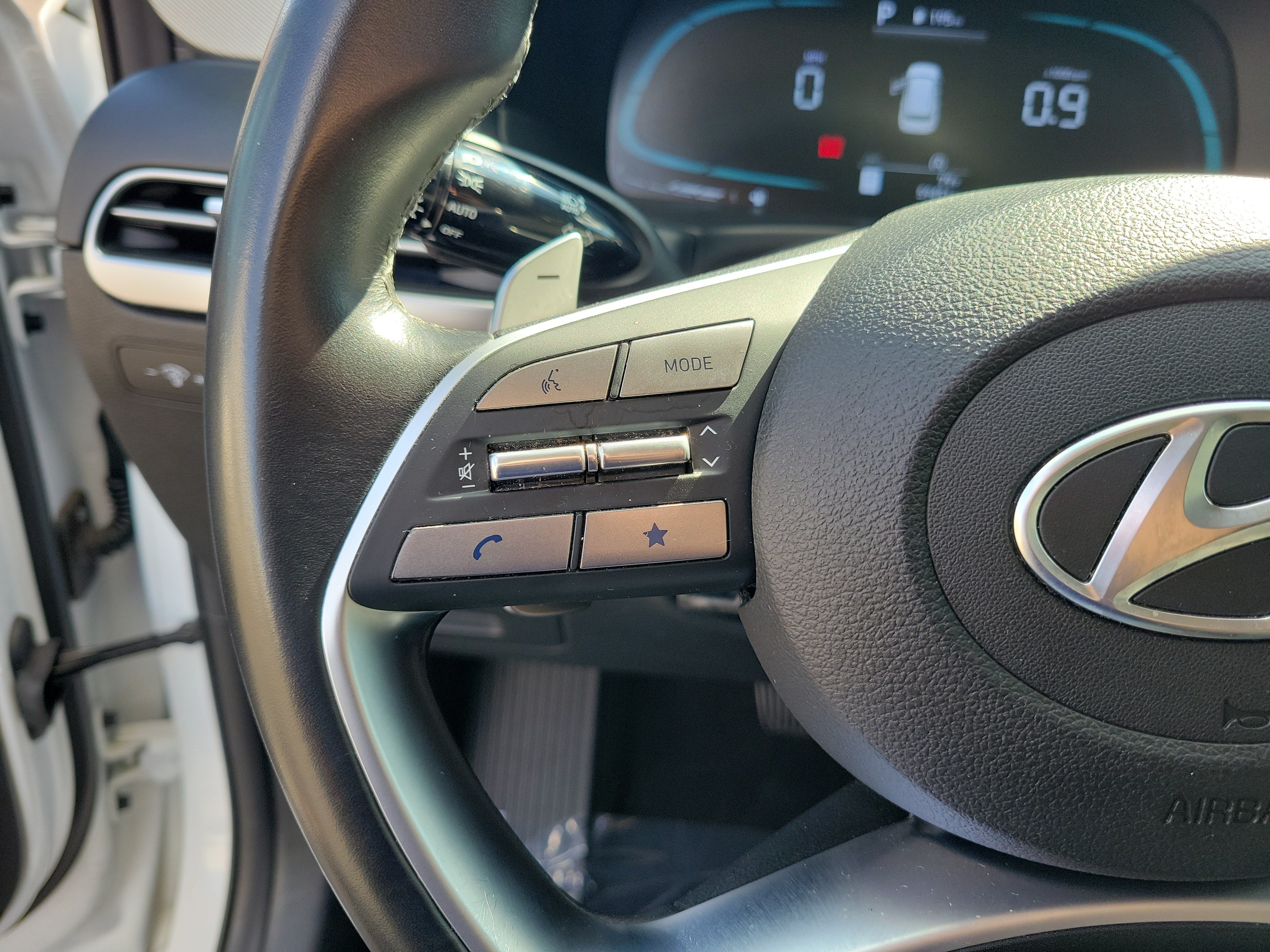 Used 2024 Hyundai Palisade SEL FWD image 25