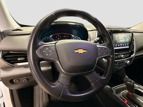 Used 2019 Chevrolet Traverse RS AWD/4WD image 12
