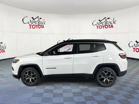 Used 2025 Jeep Compass Limited AWD/4WD image 5