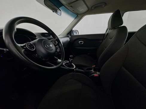 Used 2018 Kia Soul FWD image 19
