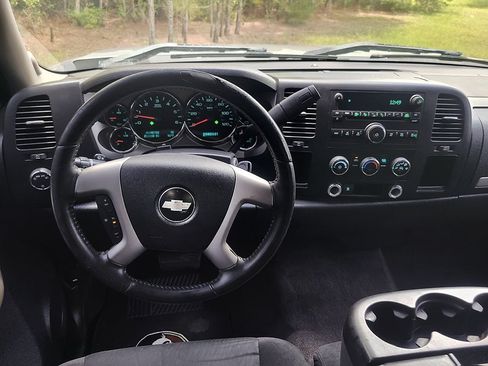Used 2009 Chevrolet Silverado 1500 LT RWD image 28