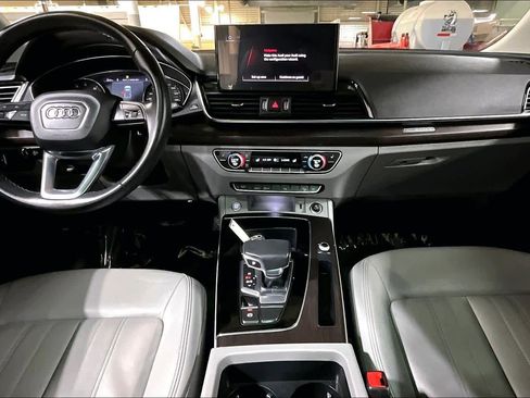 Used 2022 Audi Q5 2.0T Premium image 16
