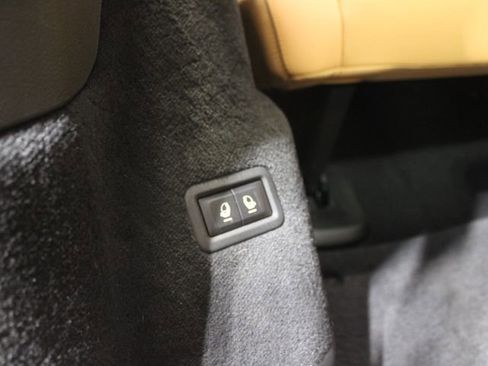 Used 2022 Jeep Grand Wagoneer Series III image 49