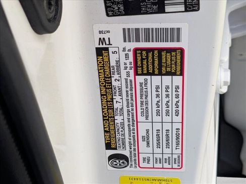 Used 2022 Toyota Highlander XLE image 22