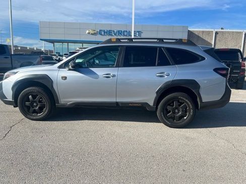 Used 2024 Subaru Outback Wilderness AWD/4WD image 6