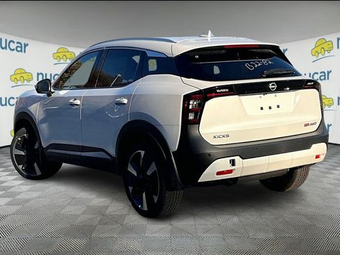 New 2025 Nissan Kicks SR AWD/4WD image 4