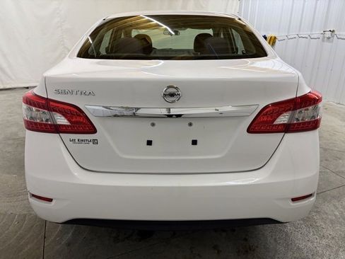 Used 2015 Nissan Sentra S image 6
