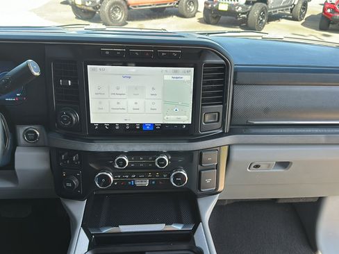 Used 2023 Ford F350 Limited w/ FX4 Off-Road Package AWD/4WD image 17