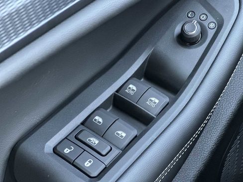 New 2025 Jeep Grand Cherokee Laredo X image 15