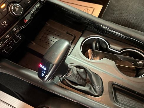 Used 2025 Dodge Durango GT AWD/4WD image 20