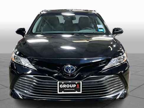 Certified 2020 Toyota Camry XLE w/ Driver Assist Package image 4